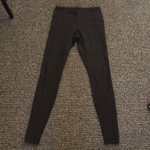 Black lululemon leggings